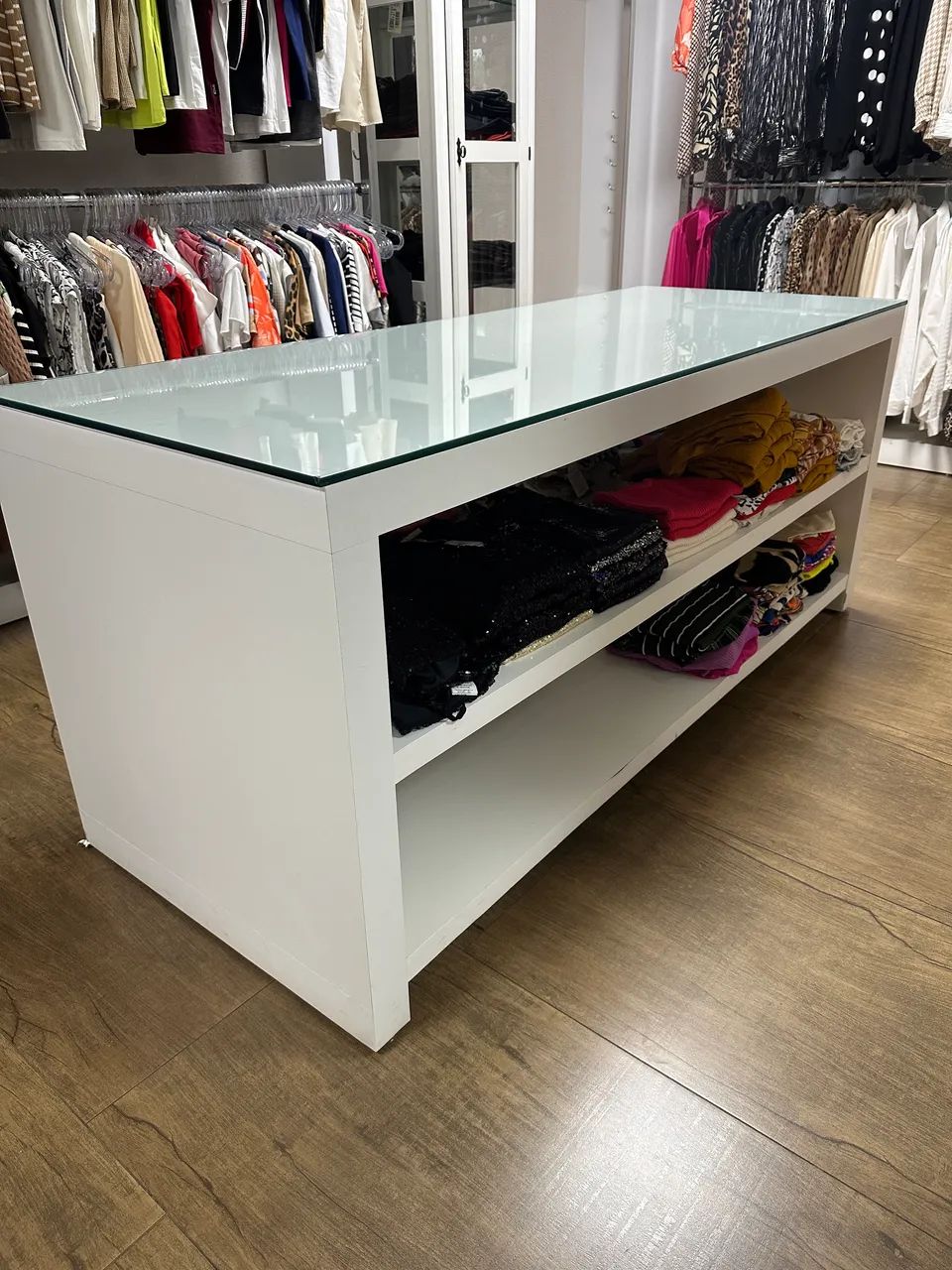 Mesa de atendimento 64169216033793122