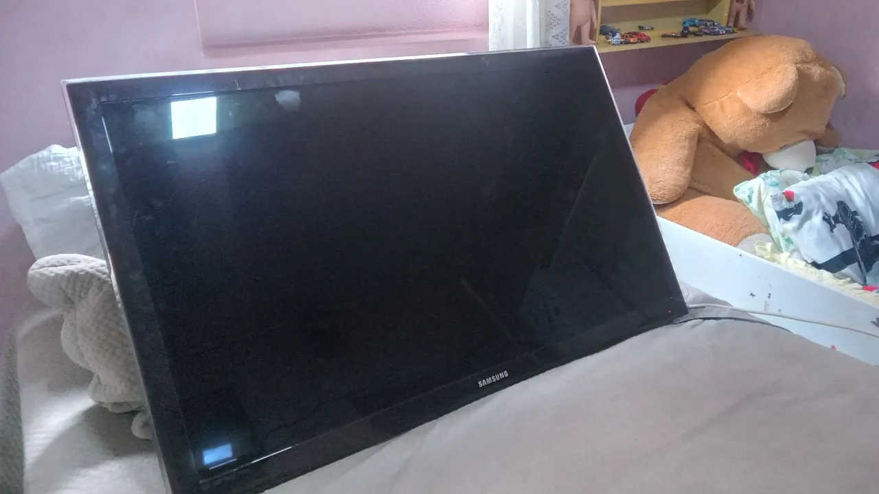 TV Samsung 46 polegadas c/ conversor digital integrado