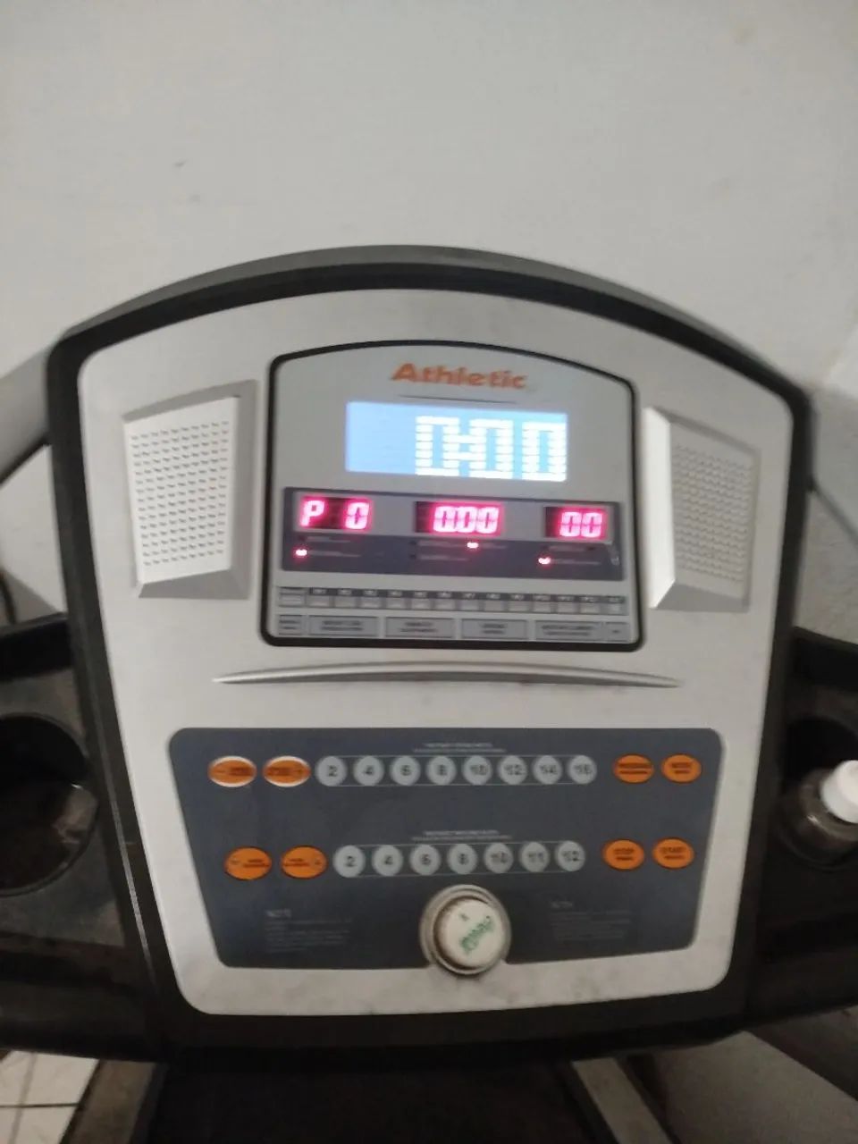 esteira athletic advanced 990t - Foto 3