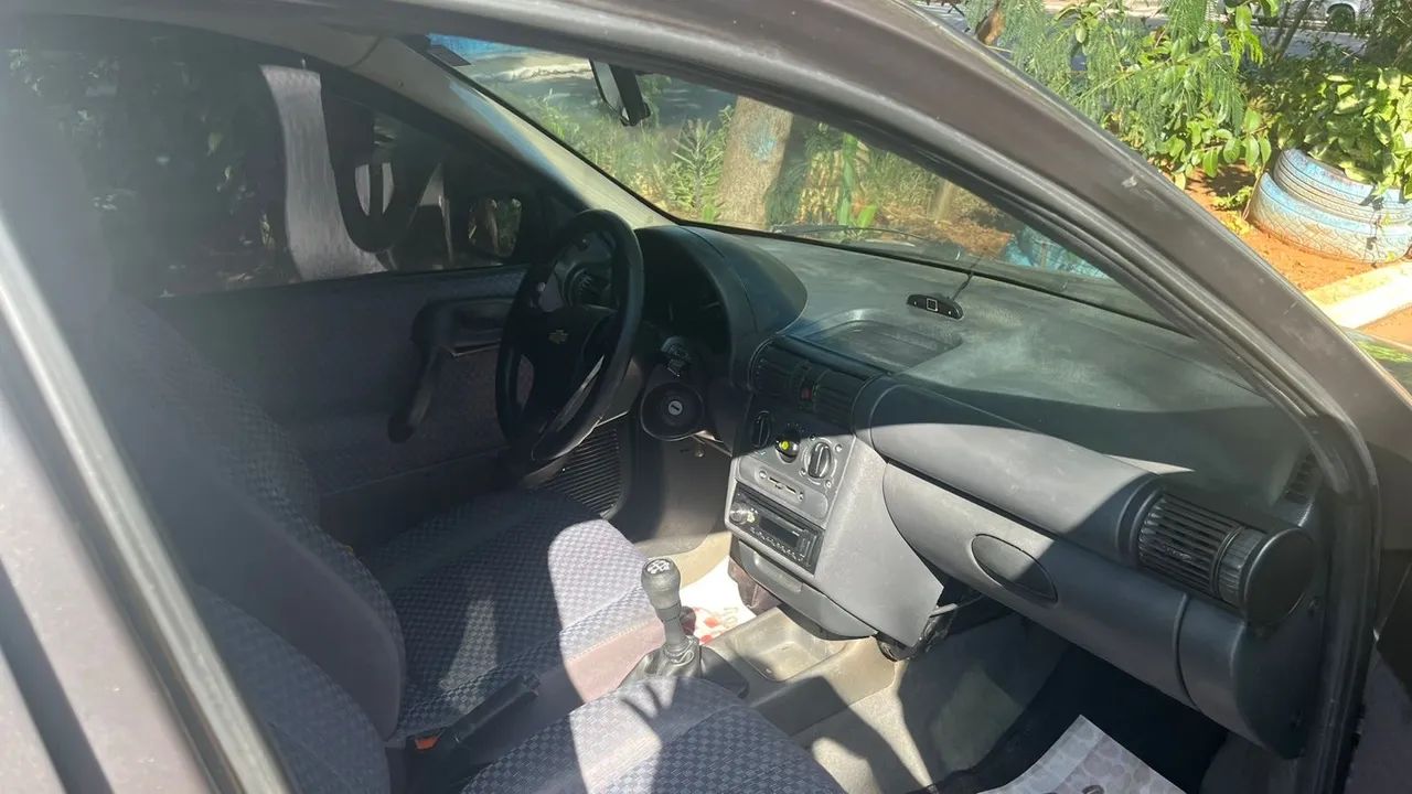 Vendo corsa super 96 4 portas 1.0 8V   - Foto 2