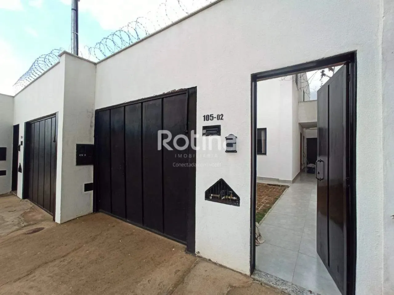 Casa para alugar, 3 quartos, Jardim Karaíba - Uberlândia/MG - Rotina Imobiliária