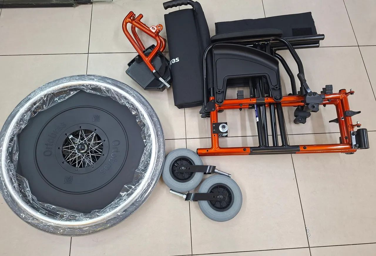 CADEIRA DE RODAS DE ALUMÍNIO  - Foto 4