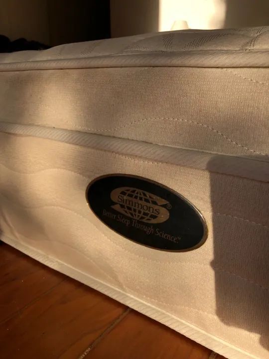 Colchão de Casal - Marca Simmons  - Foto 3