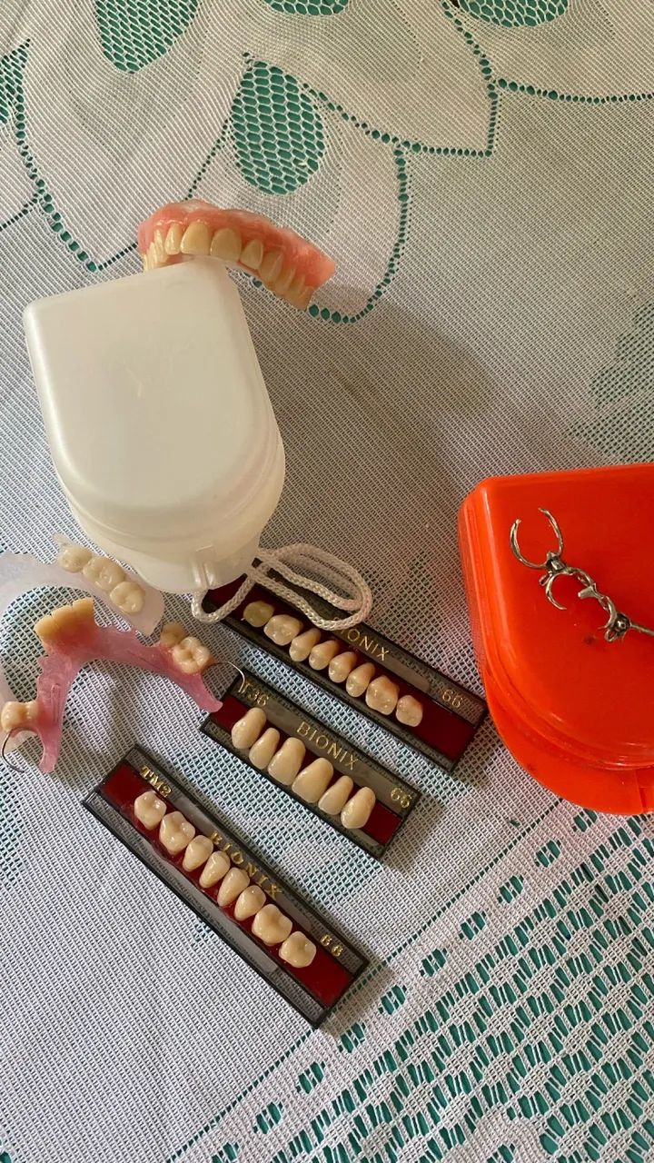 Dentadura ponte móvel roach flexit - Foto 4