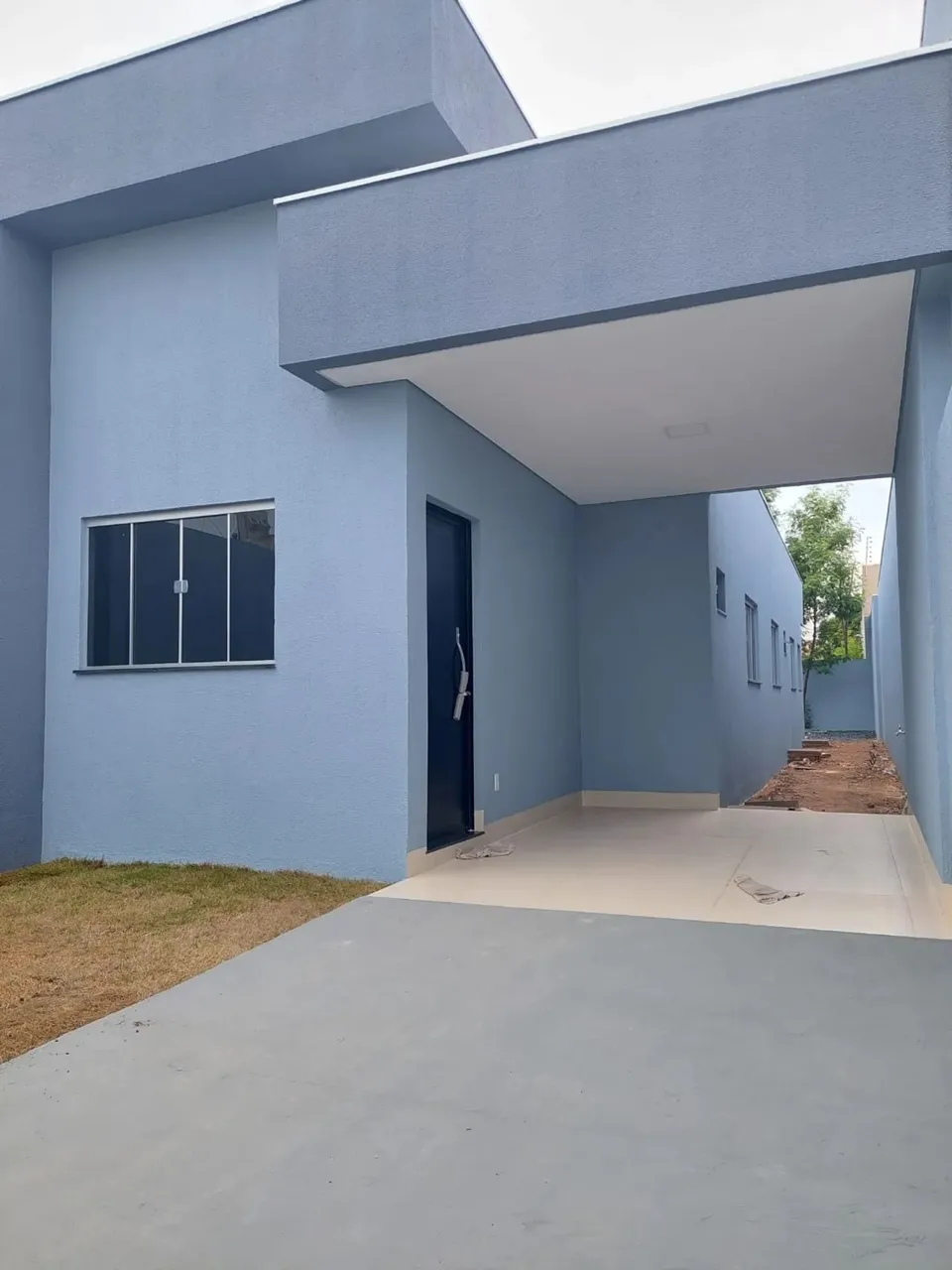 Casa térrea com 3 quartos sendo 1 suíte