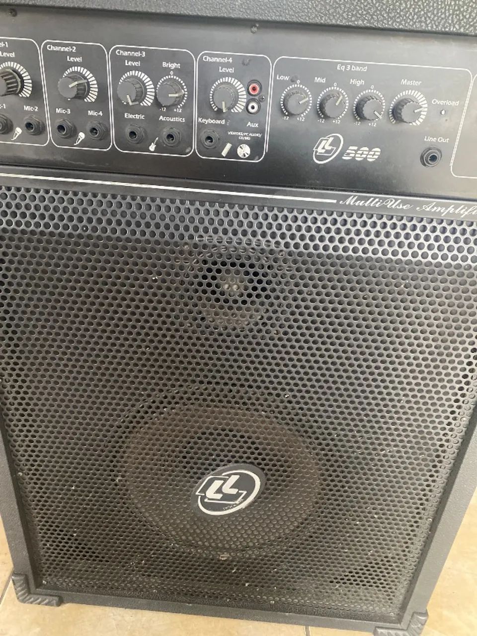 Caixa amplificada Ll 500 (LL Áudio)