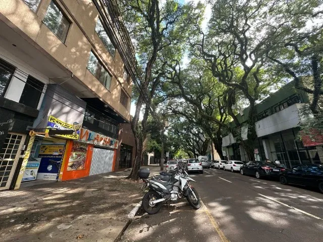 ALUGA-SE! SALÃO COMERCIAL NO CENTRO DE MARINGÁ - LOCALIZAÇÃO PRIVILEGIADA. 