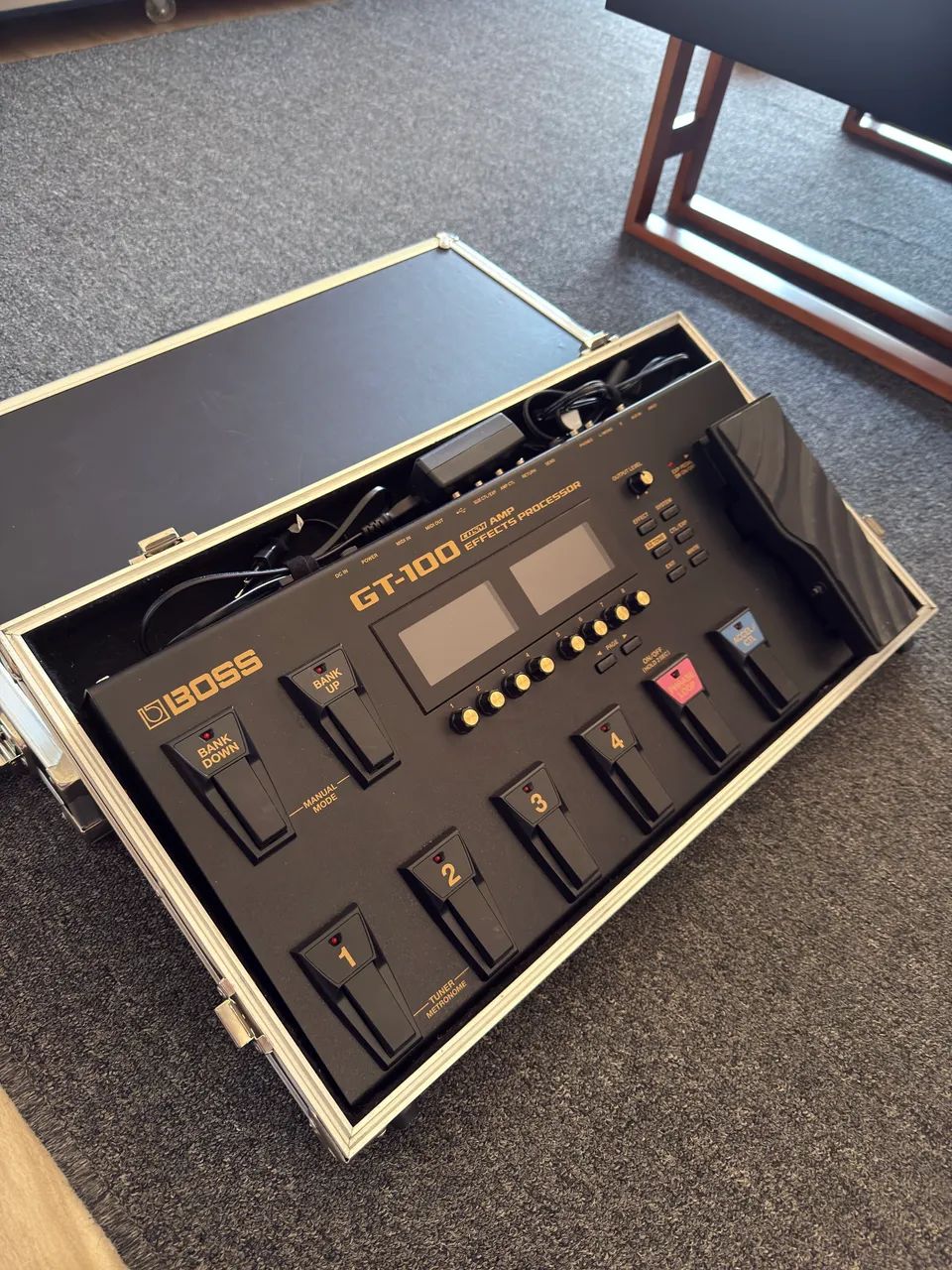 Pedaleira Boss GT100 - Instrumentos musicais - Paranapanema