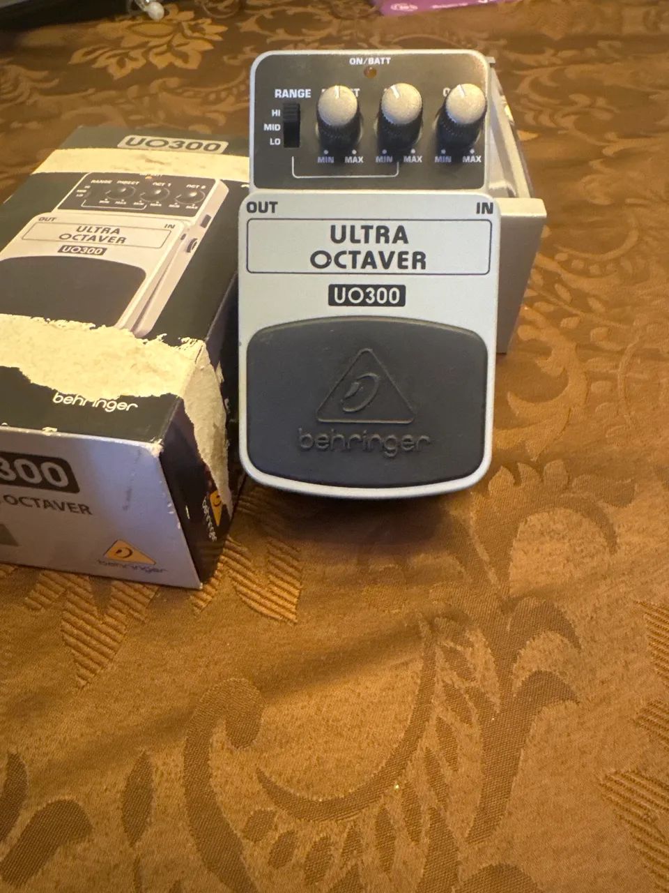 Pedal ultra octave behringer