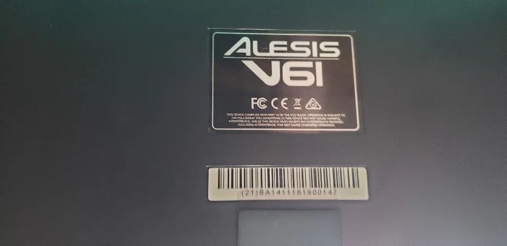 Teclado controlador Alesis V61 - Foto 4