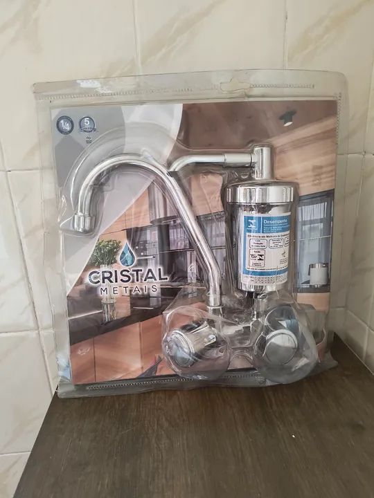Torneira Giratória com Filtro Cristal Metais