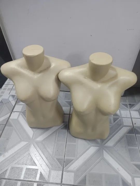 Manequins para loja de roupas