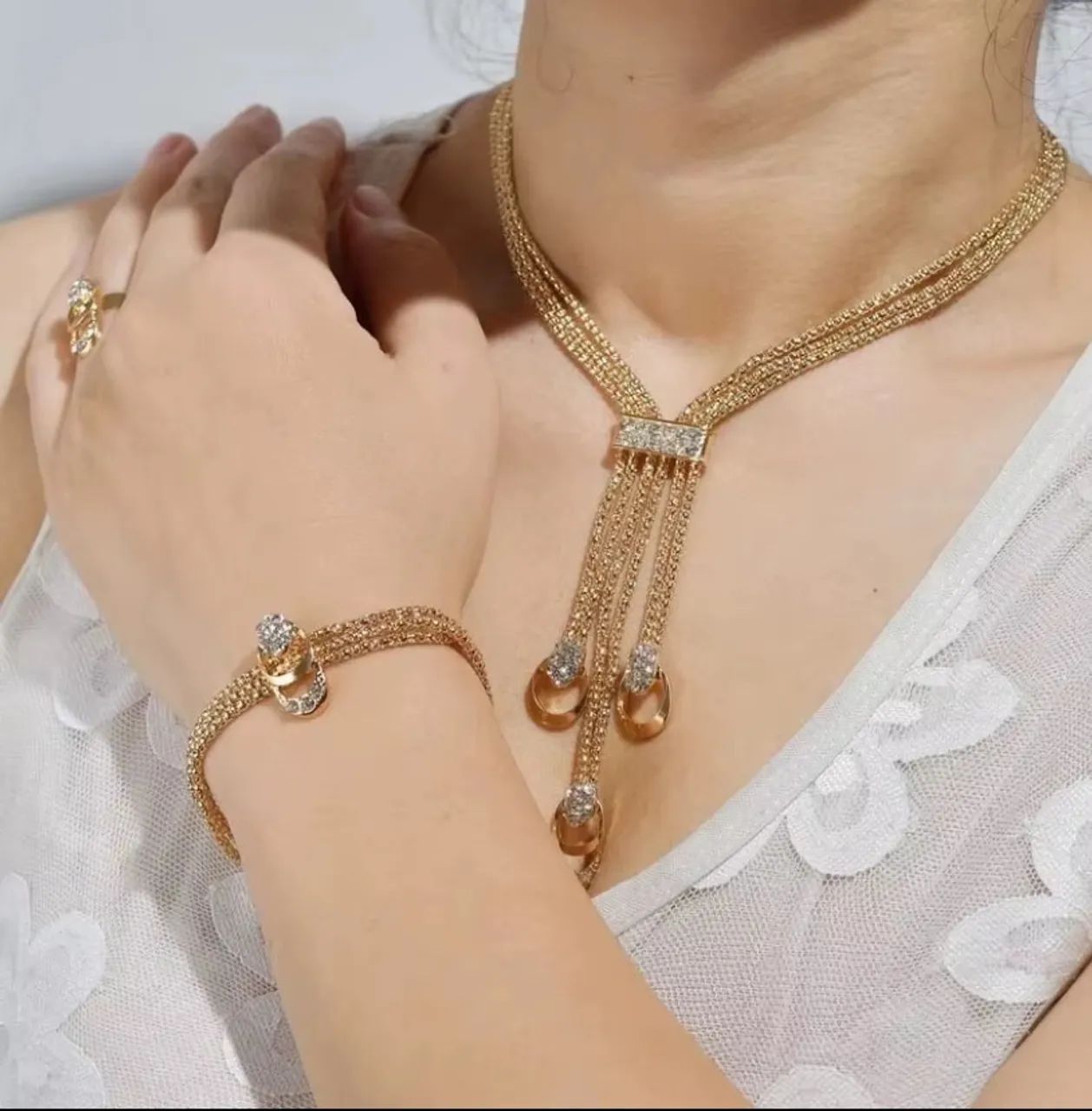 Conjunto de Bijuteria com 5 acessórios  - Foto 2