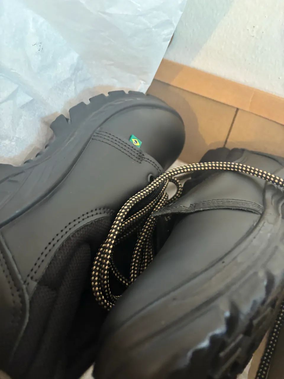 COTURNO ECOSAFETY É DE 198,00 reais POR APENAS 119,00 reais cada par - Foto 2