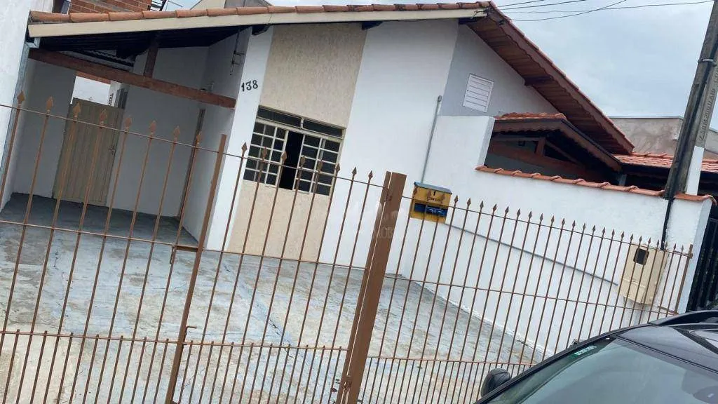 Casa com 2 dormitórios para alugar, 58 m² por R$ 1.800,00/mês - Condomínio São Francisco -