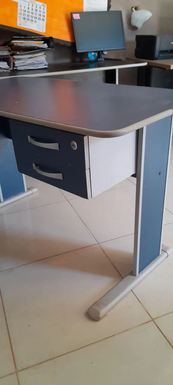 Mesa p/escritório 64850146381443120
