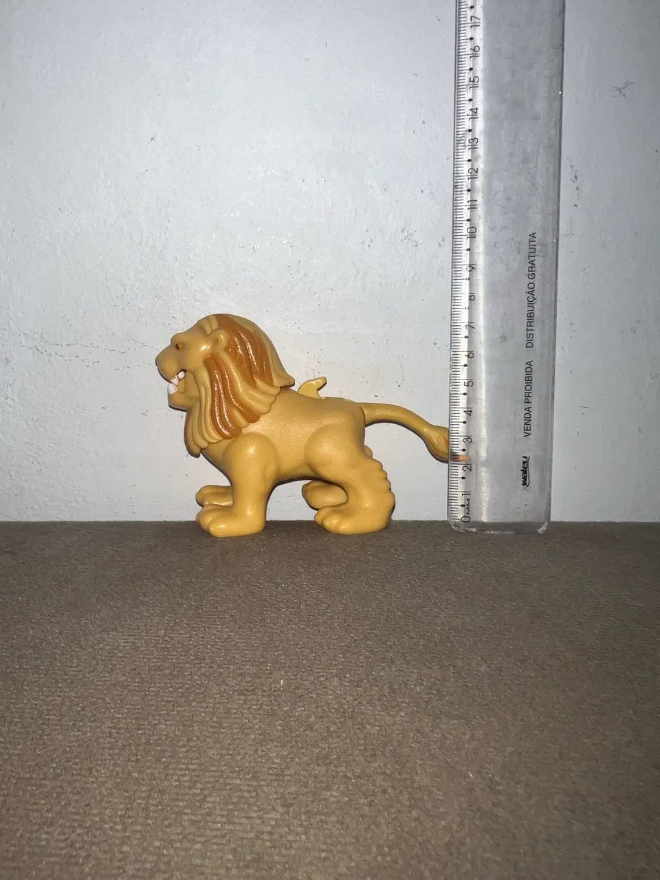 Boneco Leão que abre a boca 
