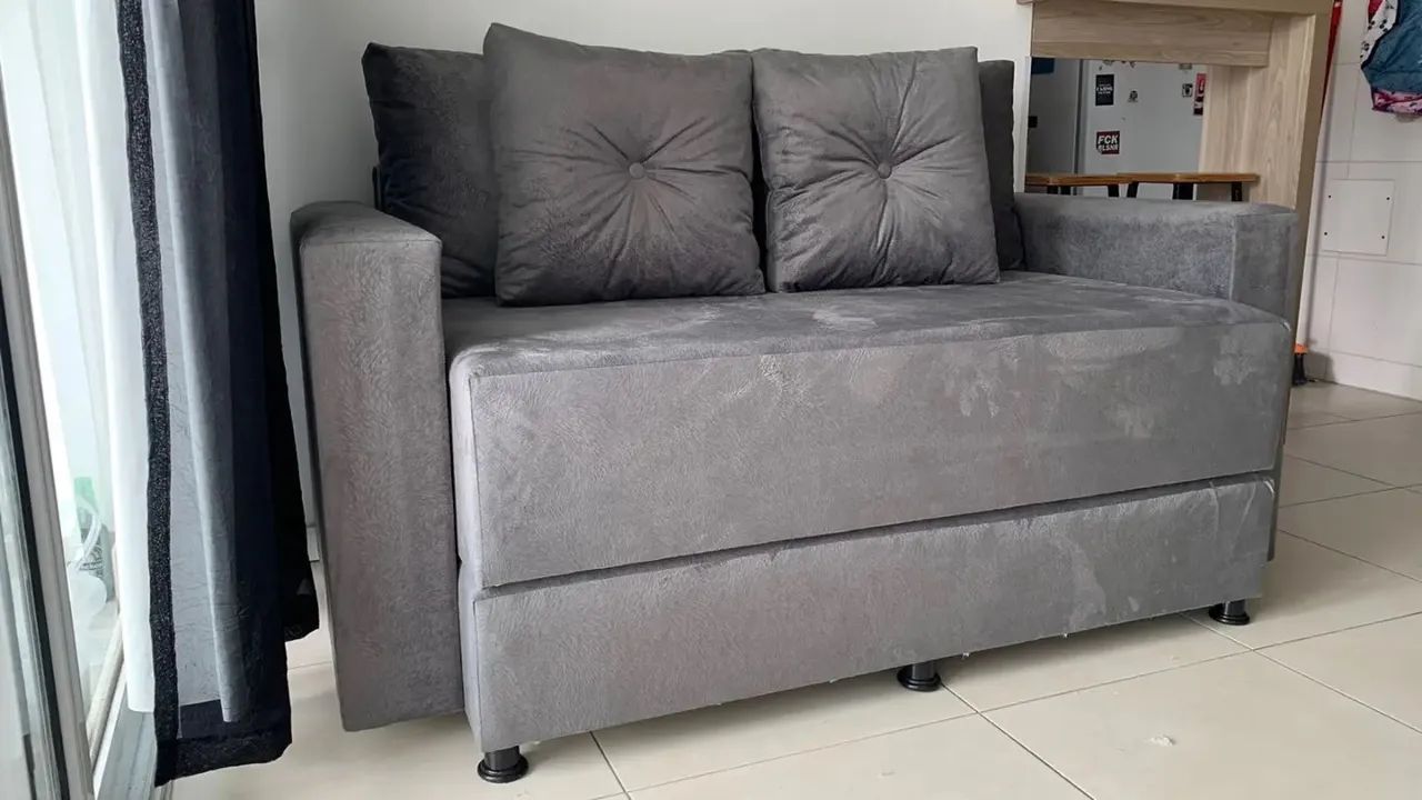 Sofá Cama 2 lugares braço largo 4 almofadas novos
