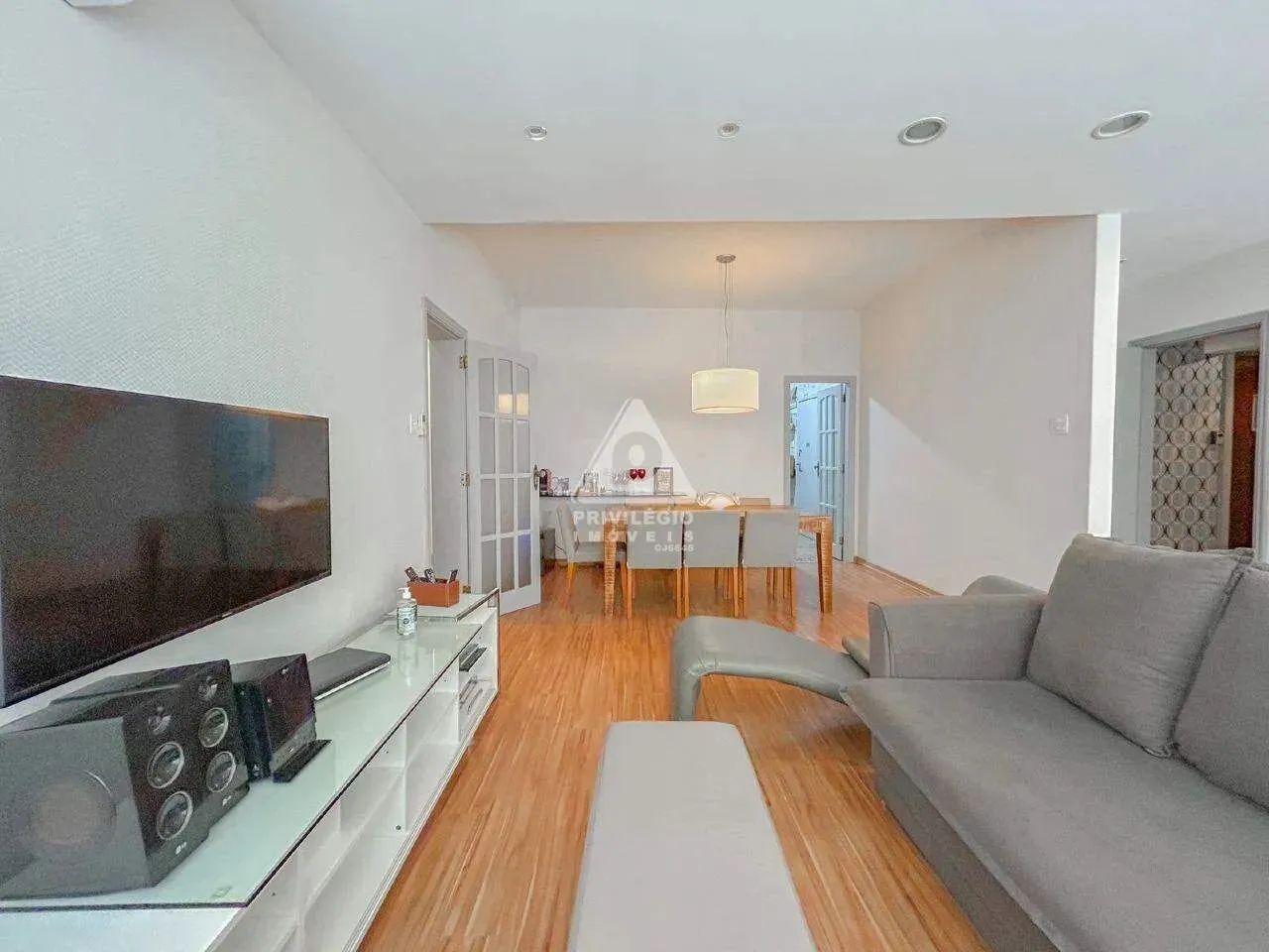 Apartamento em Leblon: 3 Quartos, 1 Vaga e Lazer em Prédio Cobiçado