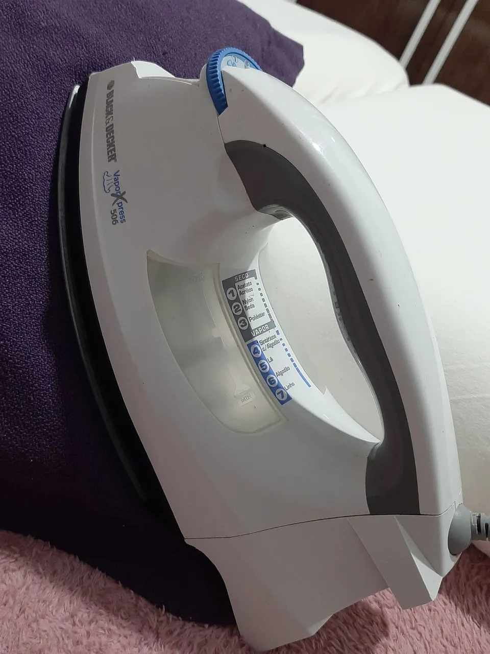 Ferro de Passar Black & Decker Vapor Press 506
