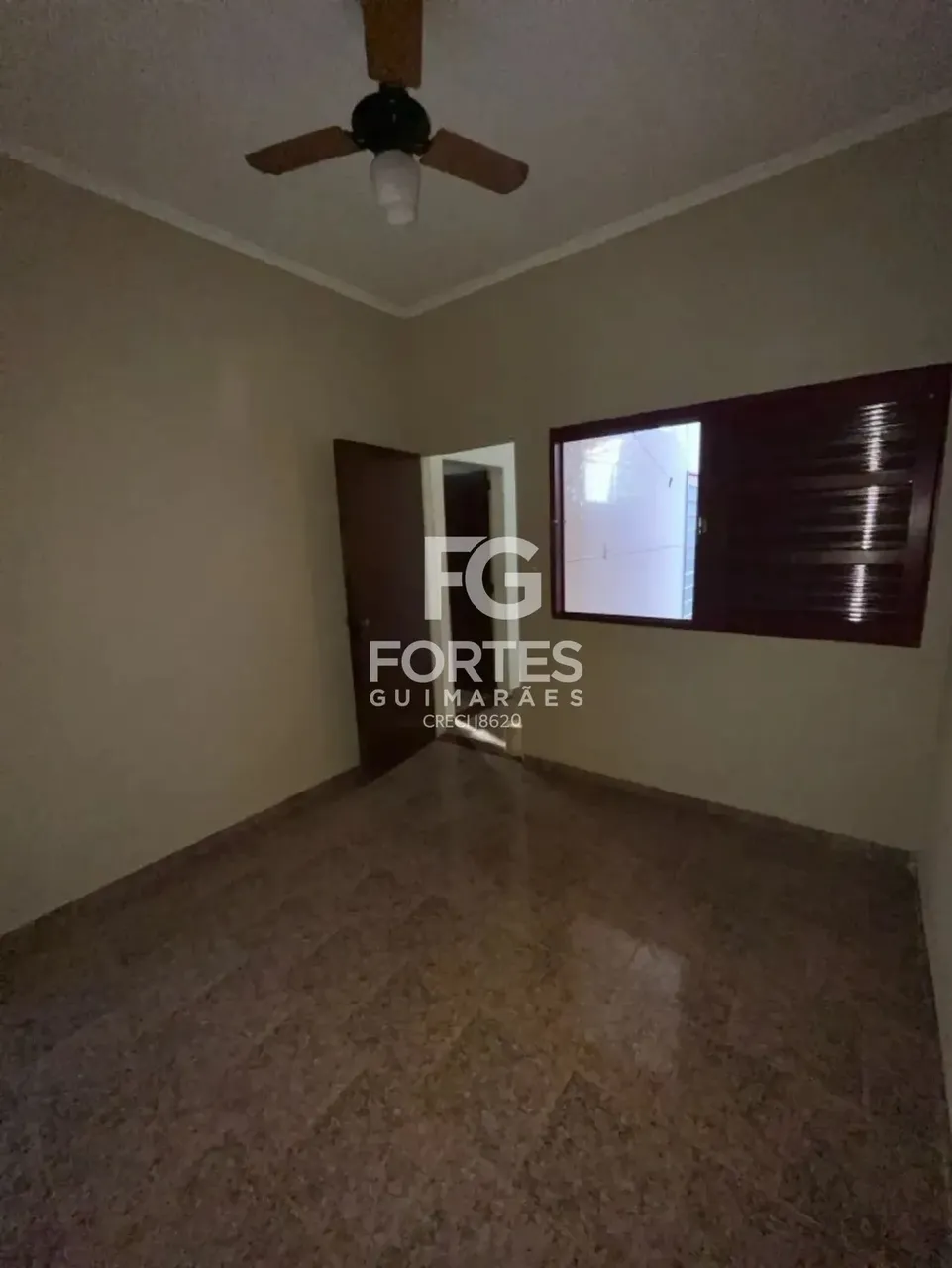 Casa de 3 quartos com 101,25m² para locação no Campos Elíseos