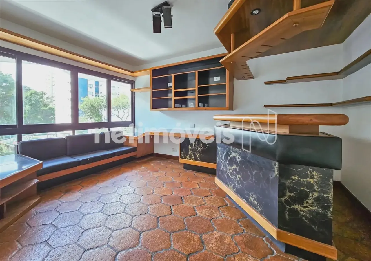 Apartamento 4 Quartos para Aluguel no Itaigara