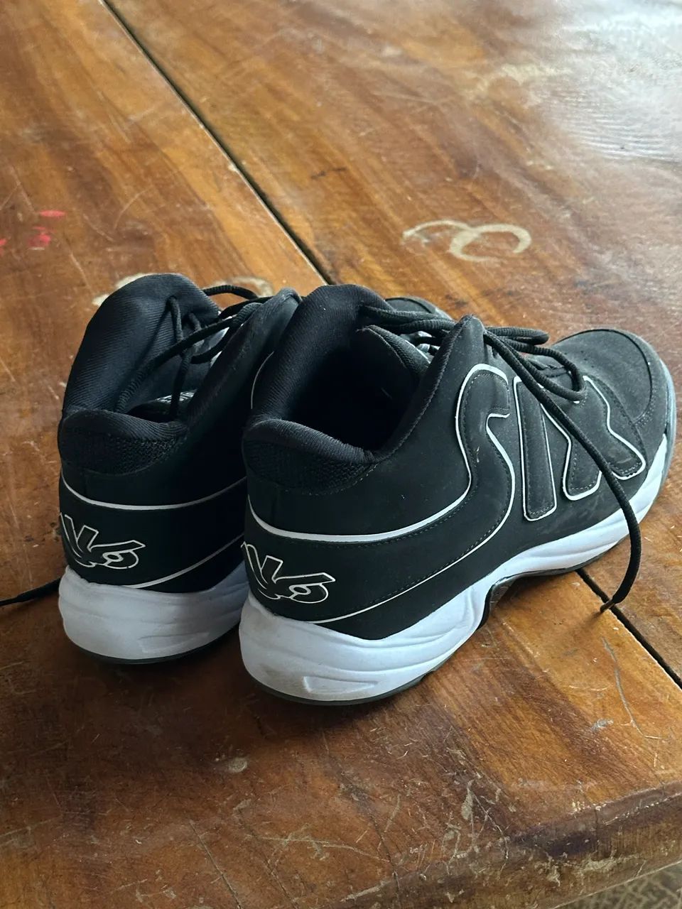 Tênis Basquete Six Street Masculino Zoom Freak Preto Branco Tam 43