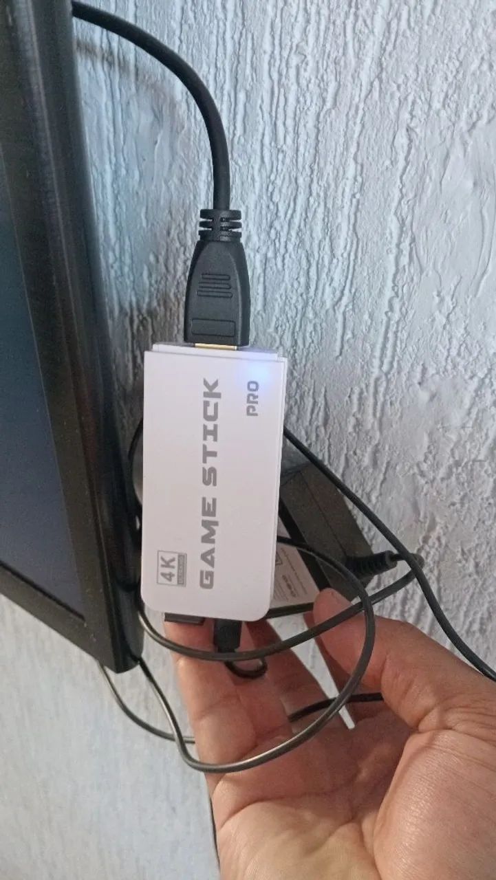 Video game stick 4k retro 1 mês de uso levo em planaltina df  também. 