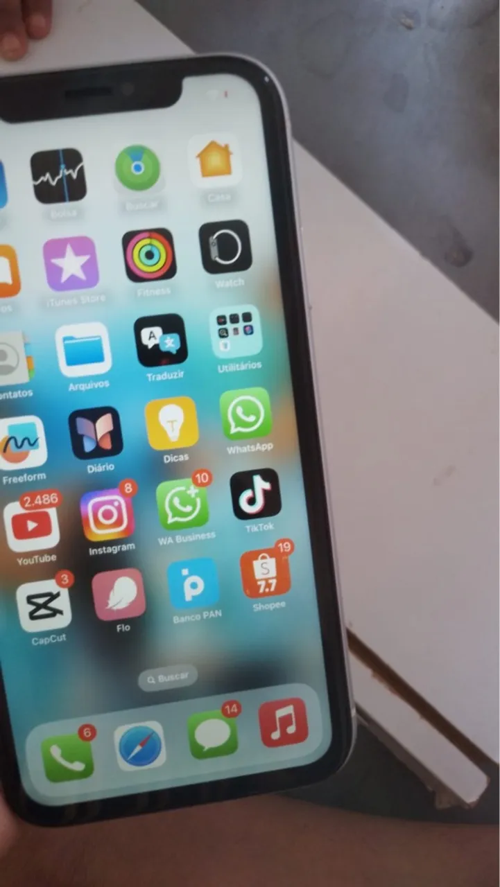 iPhone XR semi nova 128gb