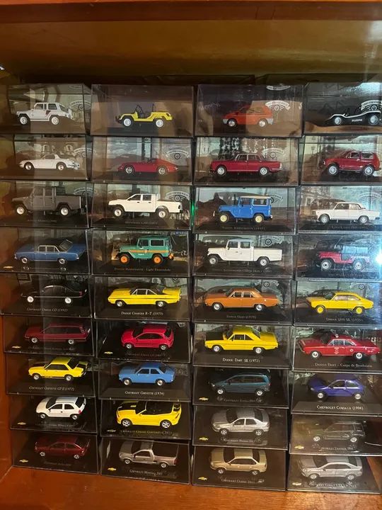 Coleção de carrinhos escala 1:43 - Foto 3