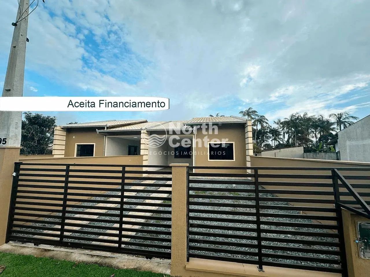 Casa Geminada 250 metros da Lagoa à venda N° 1, Bairro Pinheiros, Balneário Barra do Sul, 
