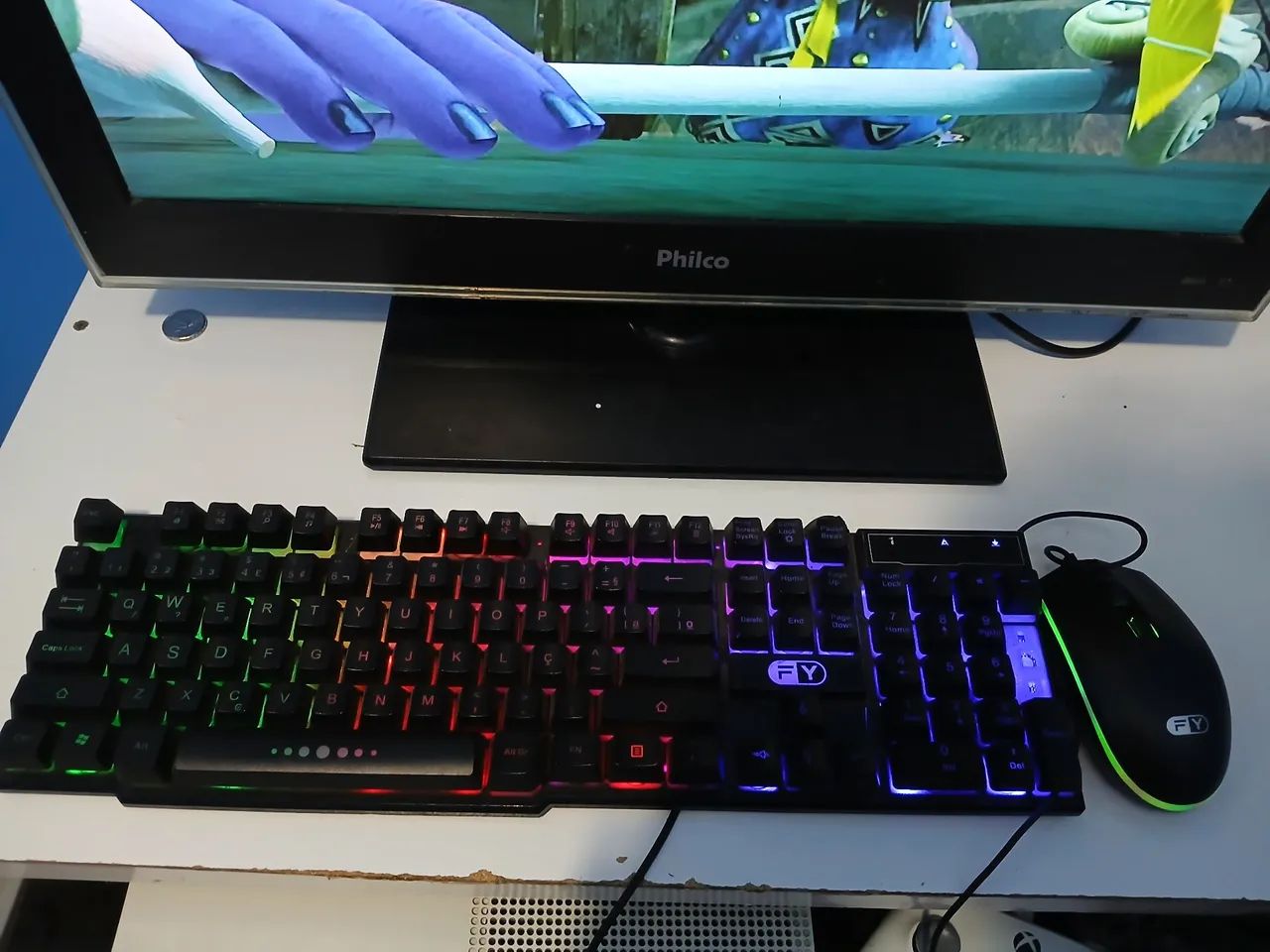 Kit Teclado e Mouse Gamer RGB com Design Moderno