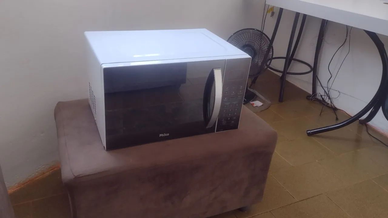 Microondas Philco espelhado 30L entrego 