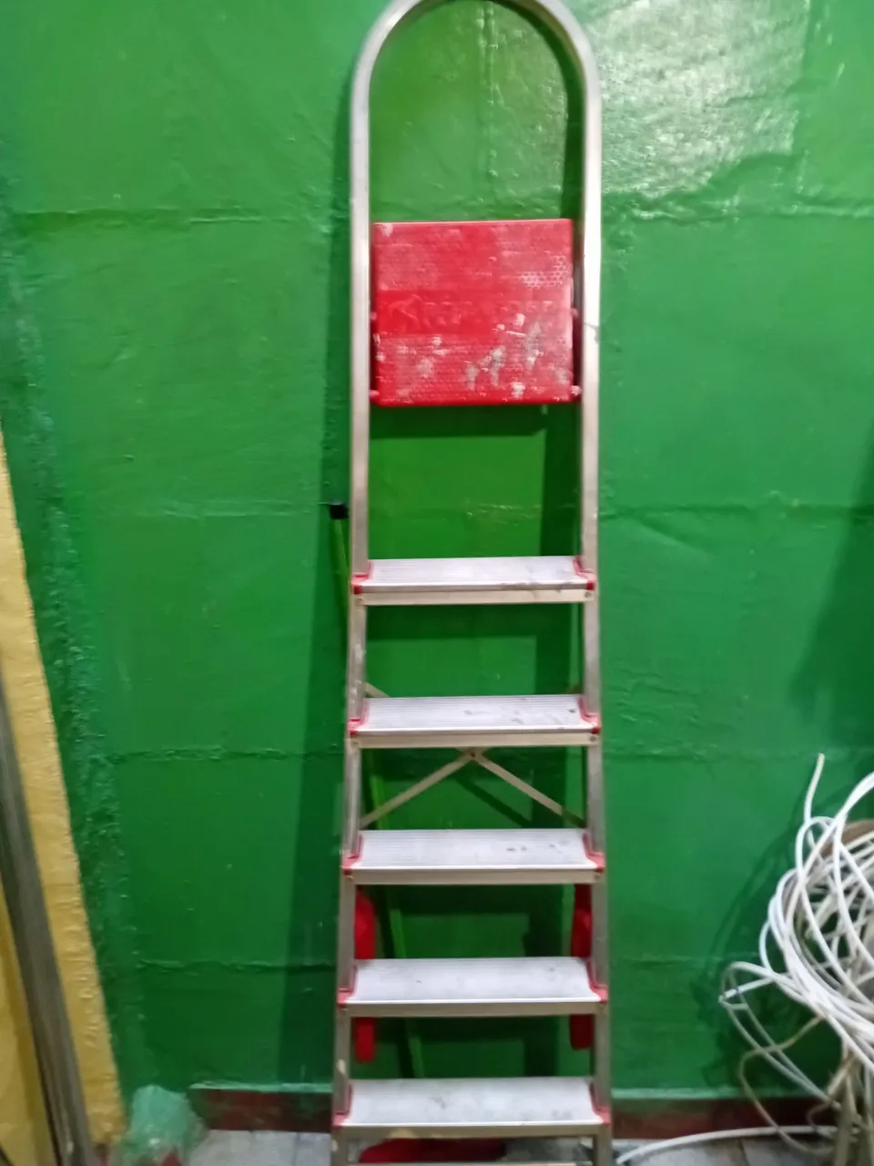 Escada de alumínio para pintura