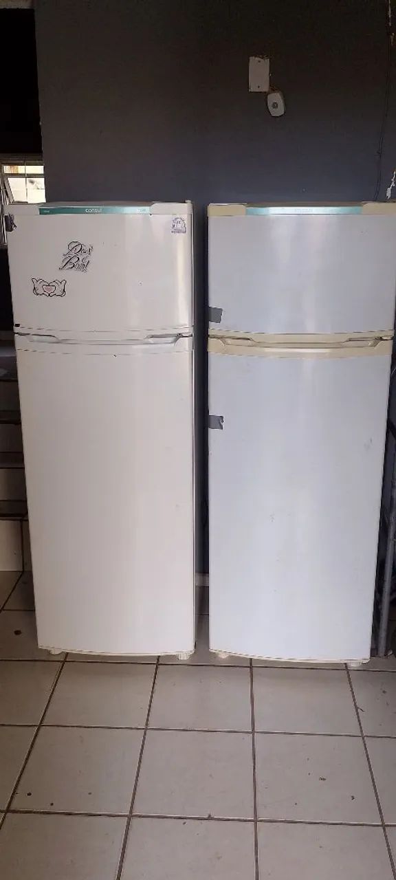 Duas Geladeiras em ótimo estado! Gelo seco