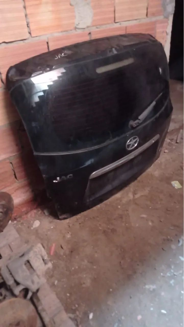 Tampa traseira de jac j6  - Foto 2