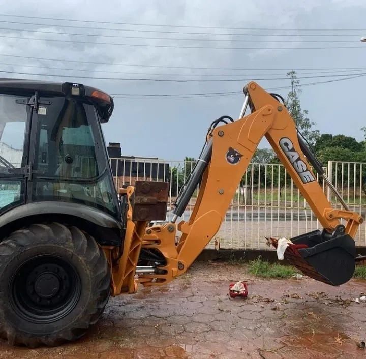 Retroescavadeira case 580n 4x4 ano 2016 - Foto 5