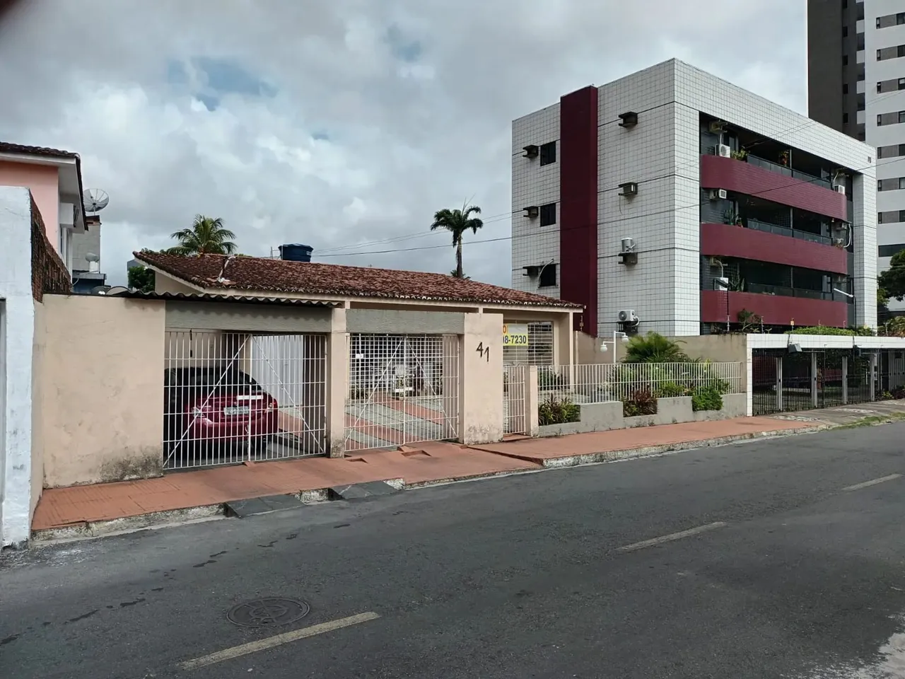 Térrea para venda tem 240 metros quadrados com 3 quartos em Tamarineira - Recife - PE