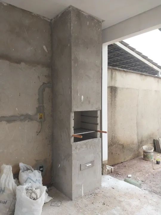 Vendo churrasqueira de pré-moldadas 