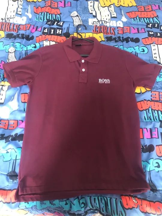 Duas camisas polo 