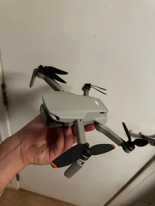 Drone DJI Mini 2 com 3 baterias - Acompanha maleta e caixa original - Foto 5