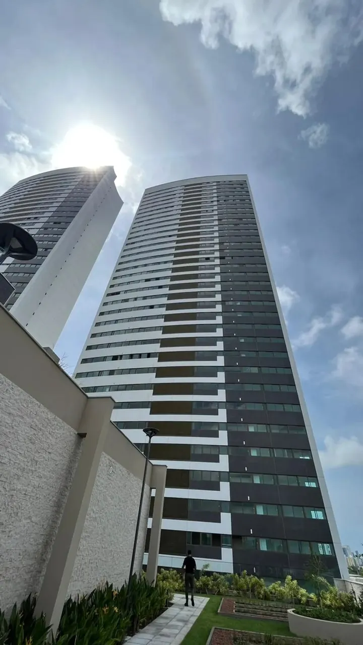 EM-Edf. MIRANTE DO CAIS - Seu novo lar no coração de Recife! 4 suítes 224m²
