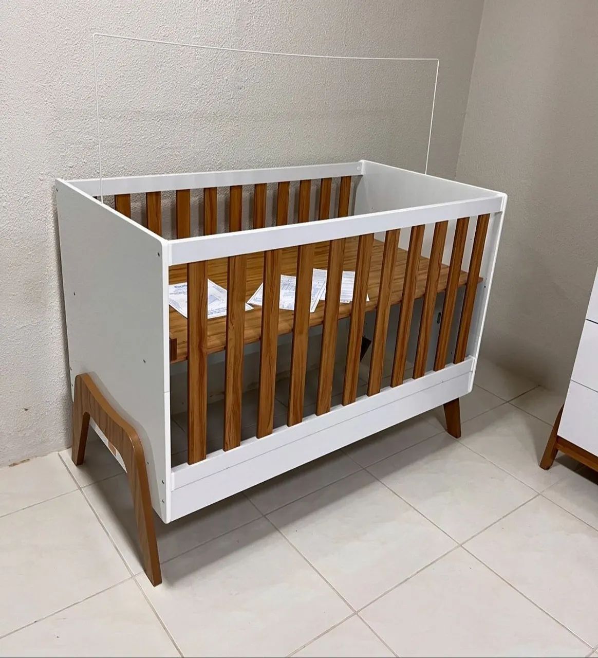 Berço branco Guti 64840769853569121