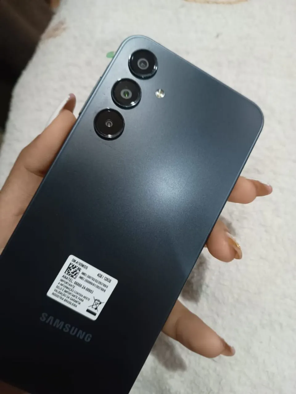 Celular zero, completo e na caixa (2 meses de uso)