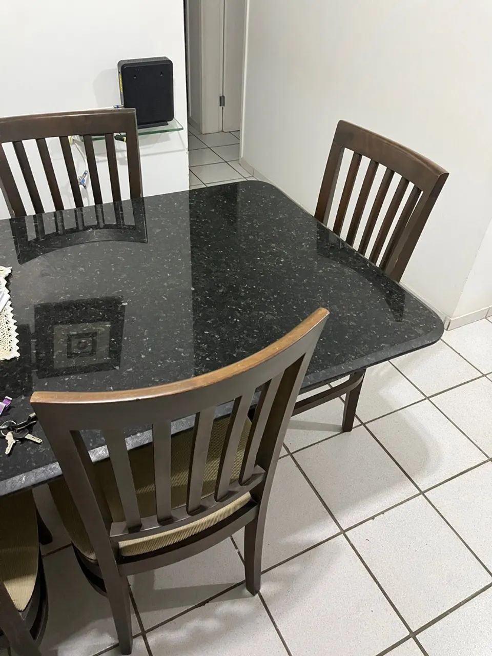 Jogo de 6 cadeiras em madeira - Foto 3