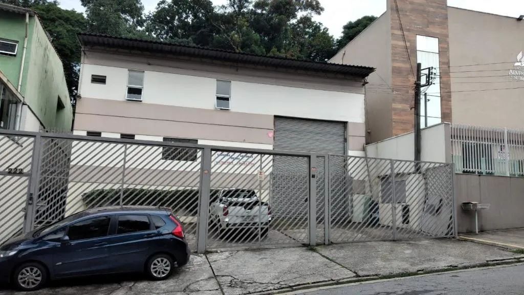 Galpão bem Localizado, altura do Km 19 da Raposo Tavares