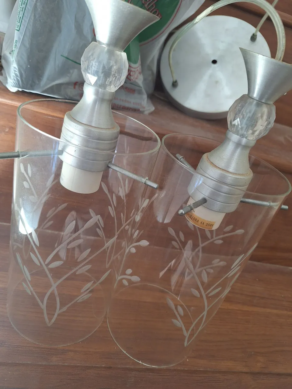 Luminária de Teto com Cúpulas de Vidro Floral