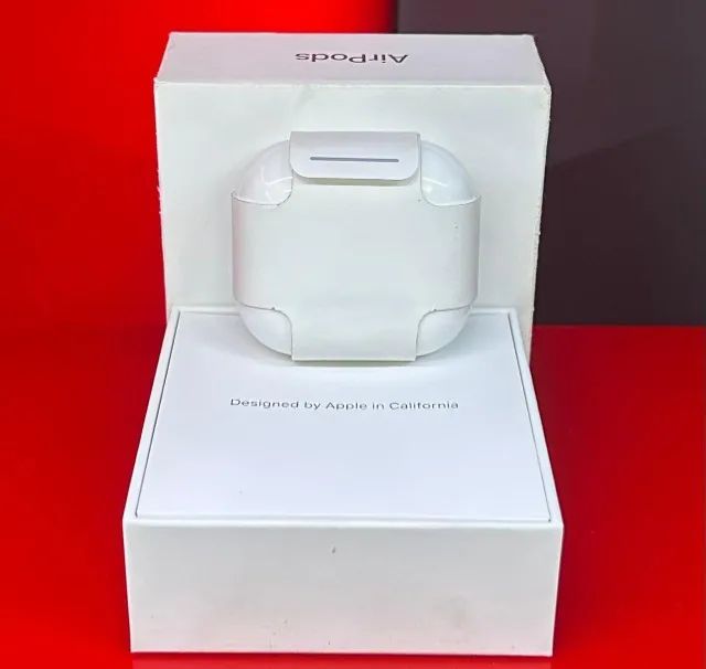 Apple AirPods 4 Wireless Charging Case MXP63LL/A - Produto