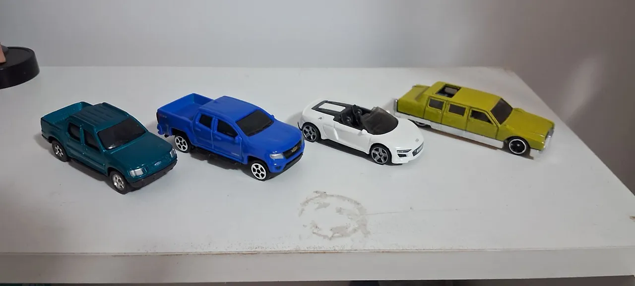 Lote de carros usados hotweels
