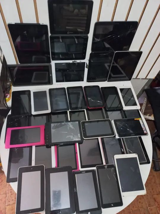   Lote 37 peças  Tablets para arrumar ou aproveitar peças  - Foto 3